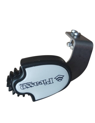Picasso handle-mounted fish caller
